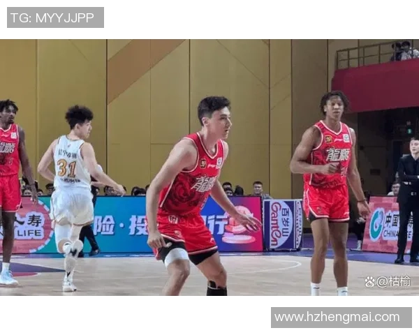 深圳篮球队实力之争引发热议球迷观点各异探讨未来发展方向